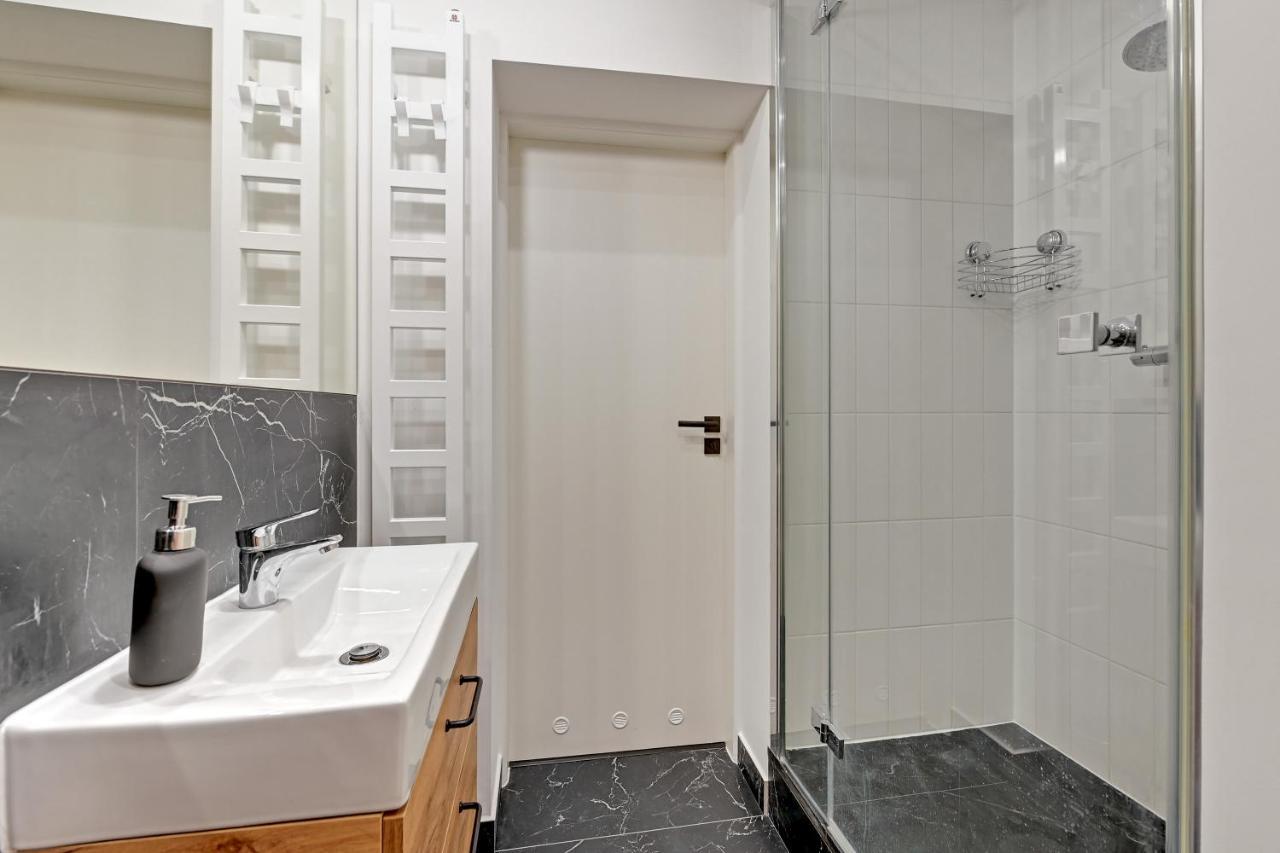 Royal Rose - Premium Beach Apartment Сопот Экстерьер фото